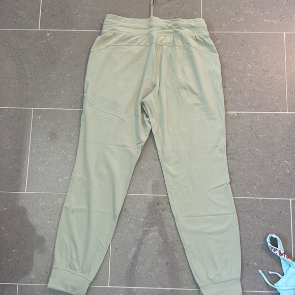 Lululemon Joggers - Picture 3 of 4